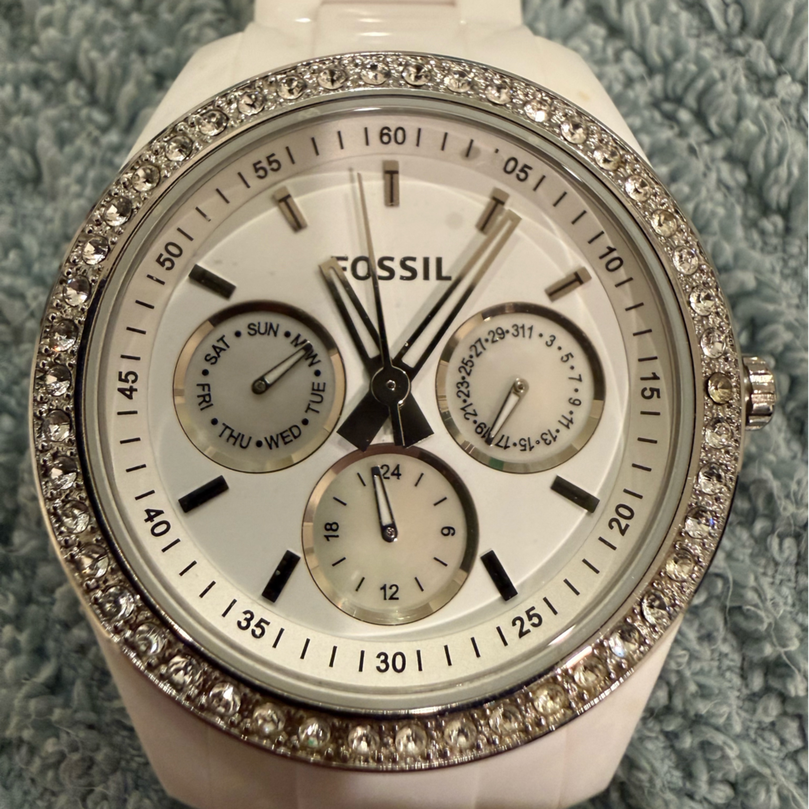 Fossil White Ceramic Ladies Watch With Crystal Bezel